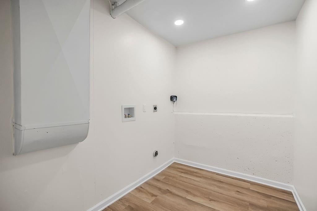 9209 Roe Avenue — photo 37