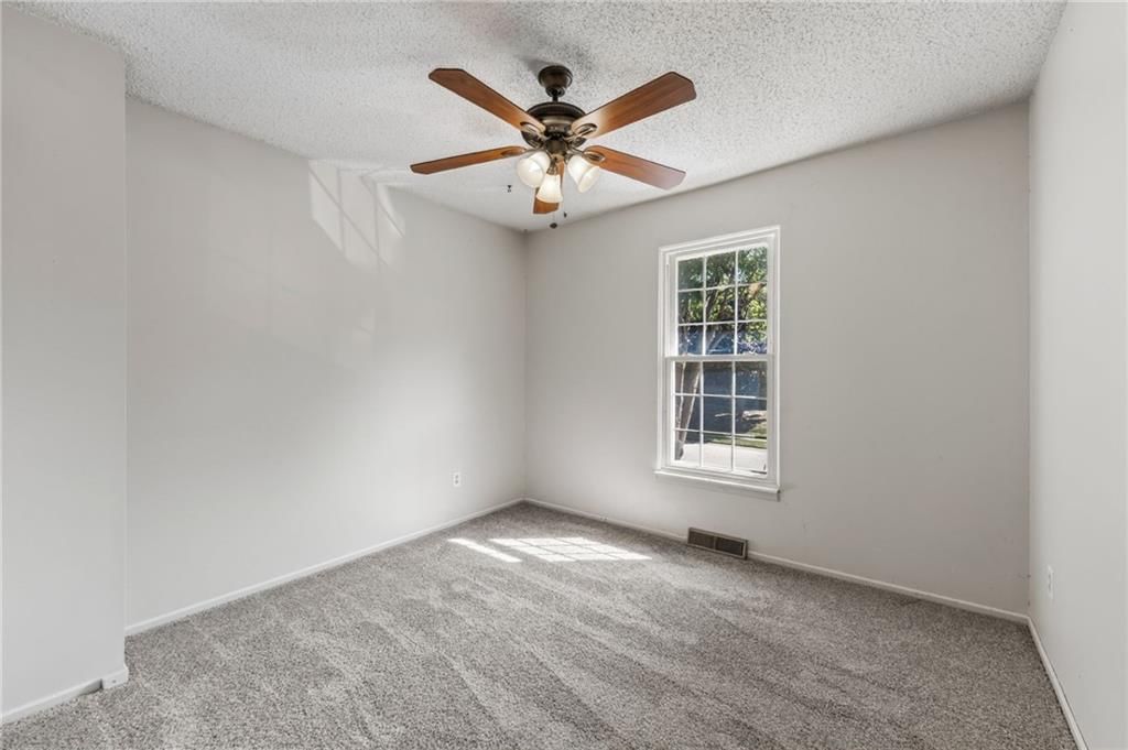 301 SE Alice Street — photo 21