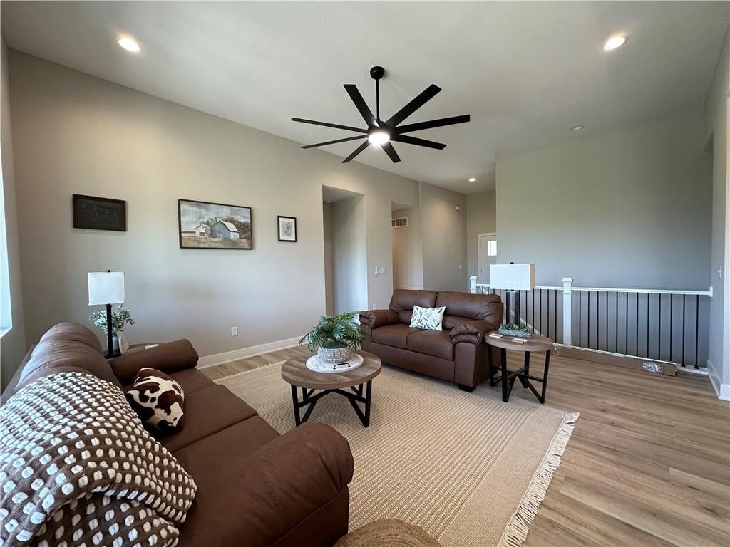 409 Ash Street — photo 8