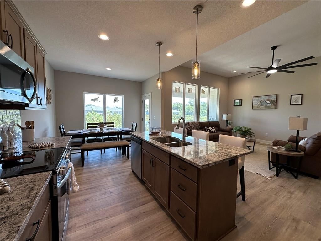 409 Ash Street — photo 10