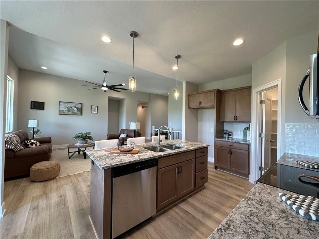 409 Ash Street — photo 13