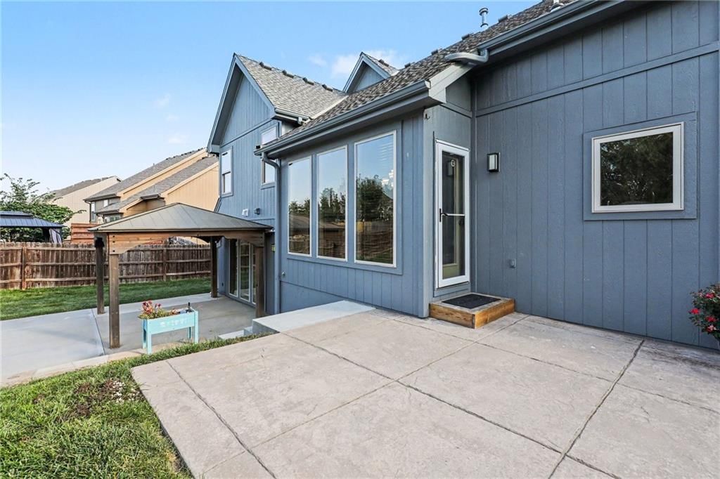 1705 NW 93rd Street — photo 8