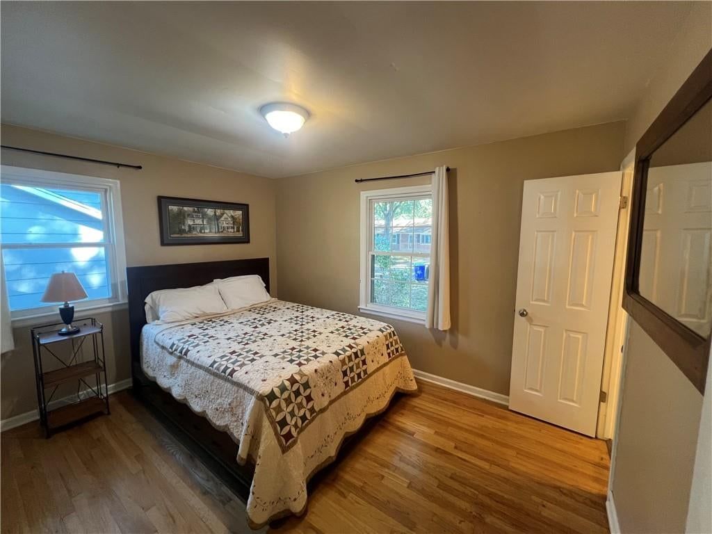Photo 19 of 32 - 702 NE Darwin Street, Lee's Summit, MO 64063