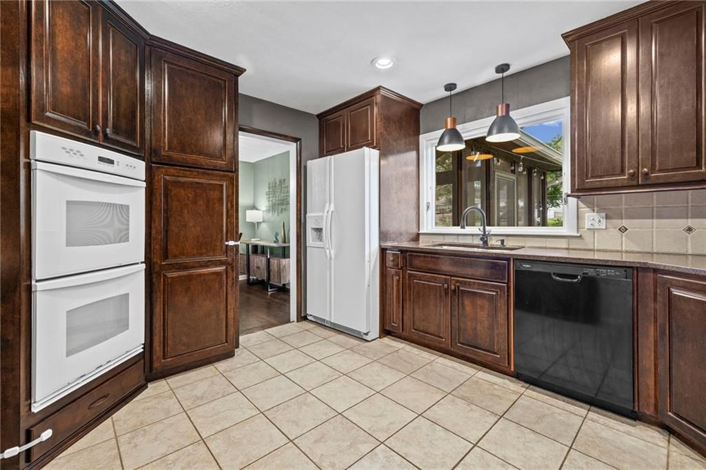 8921 CONSER Drive — photo 10