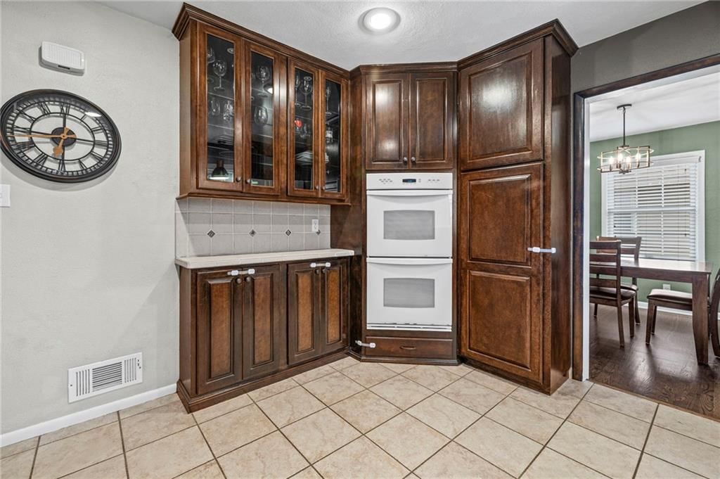 8921 CONSER Drive — photo 13
