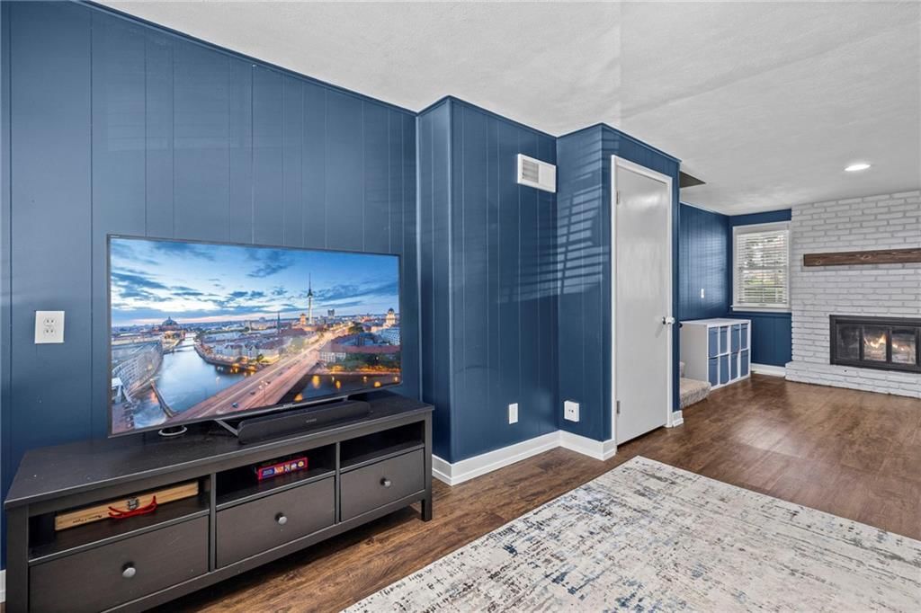 8921 CONSER Drive — photo 26