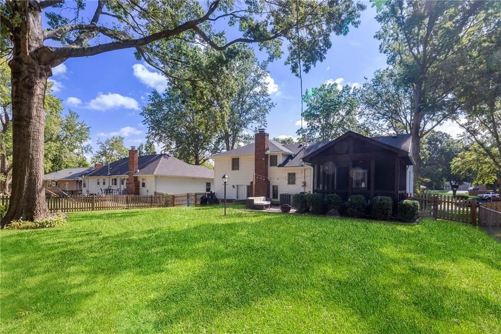 8921 CONSER Drive — photo 33
