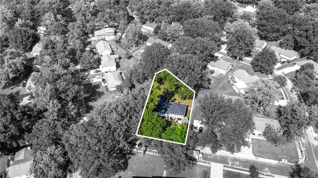 8921 CONSER Drive — photo 41
