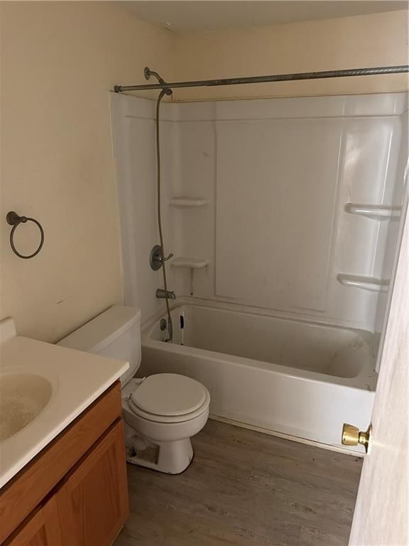 211 Charles Street — photo 9
