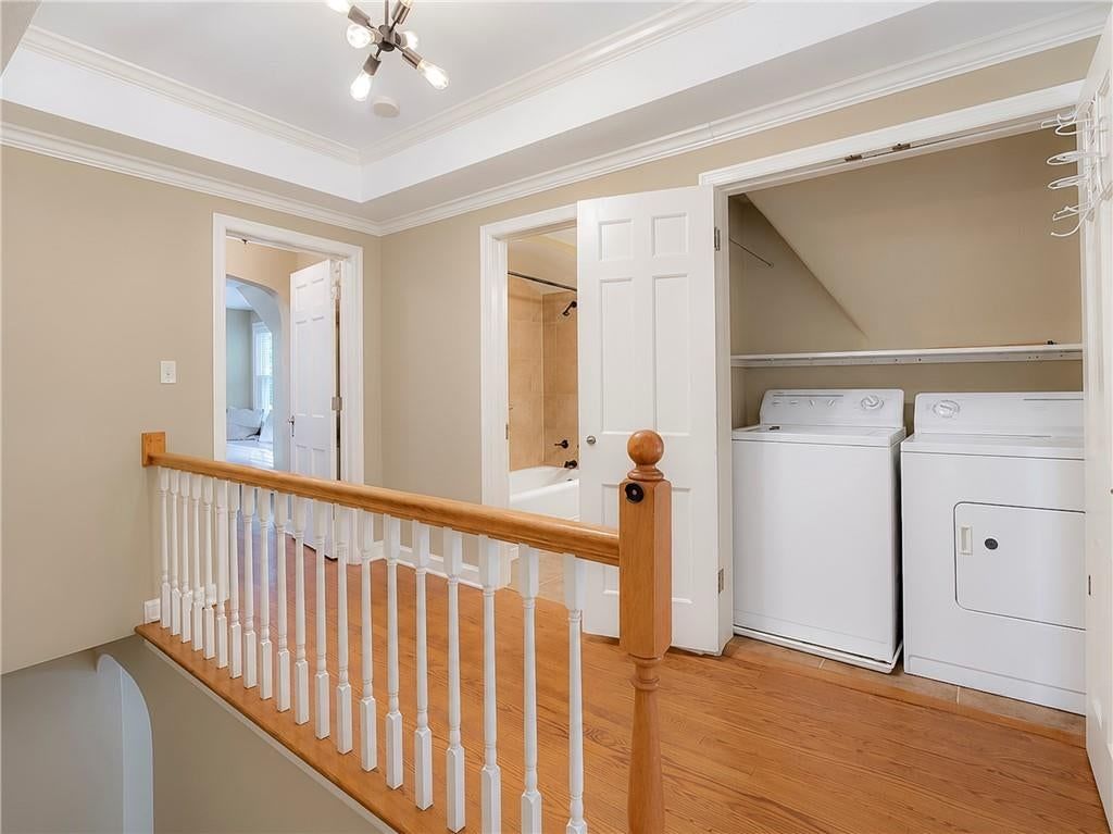 Photo 14 of 32 - 6821 Brookside Road, Kansas City, MO 64113