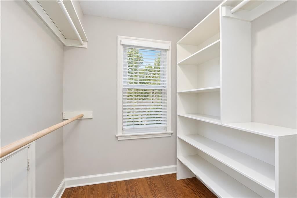 Photo 20 of 32 - 6821 Brookside Road, Kansas City, MO 64113