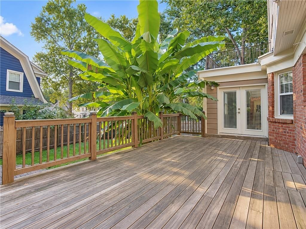 Photo 28 of 32 - 6821 Brookside Road, Kansas City, MO 64113