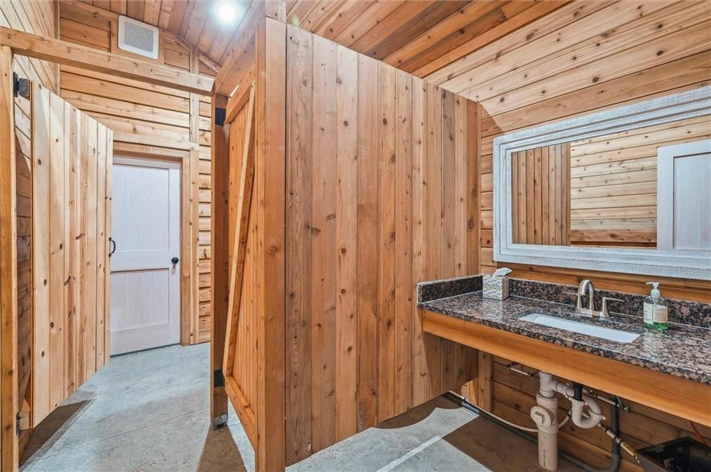 17688 Golden Road — photo 77