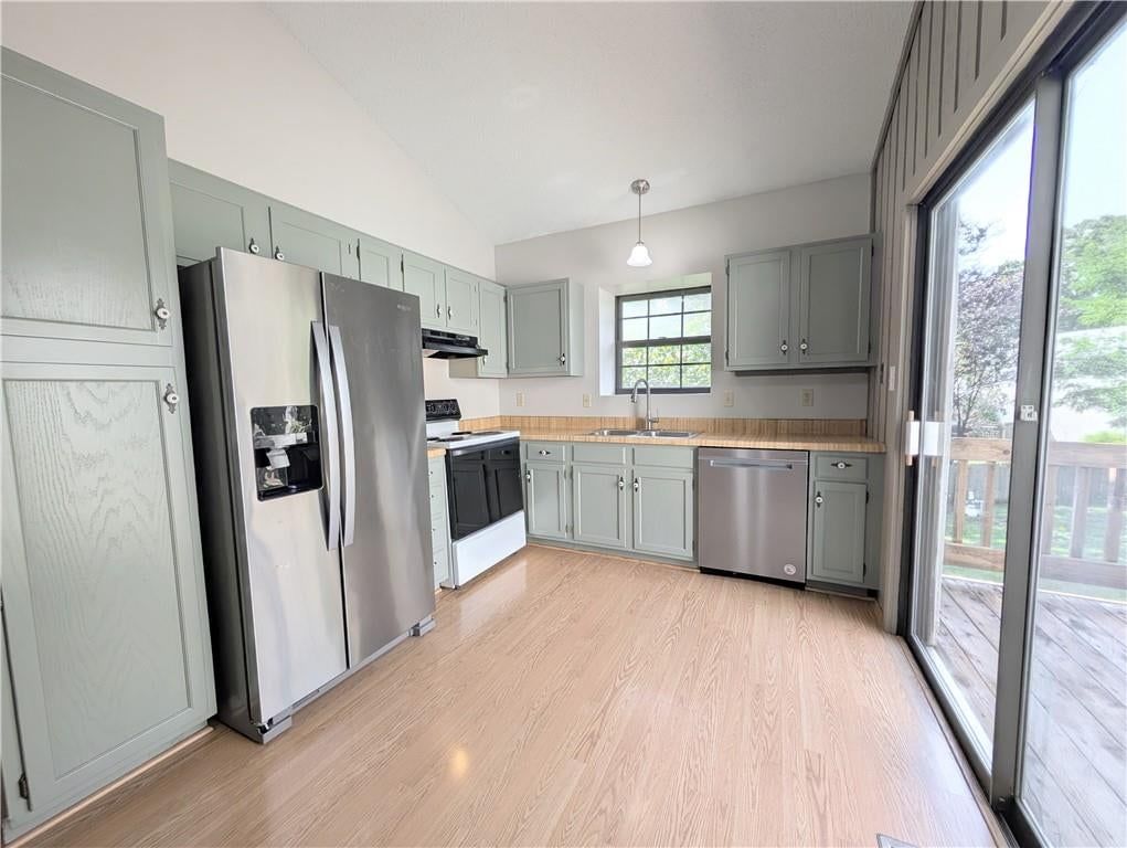 12836 W 108th Street — photo 8