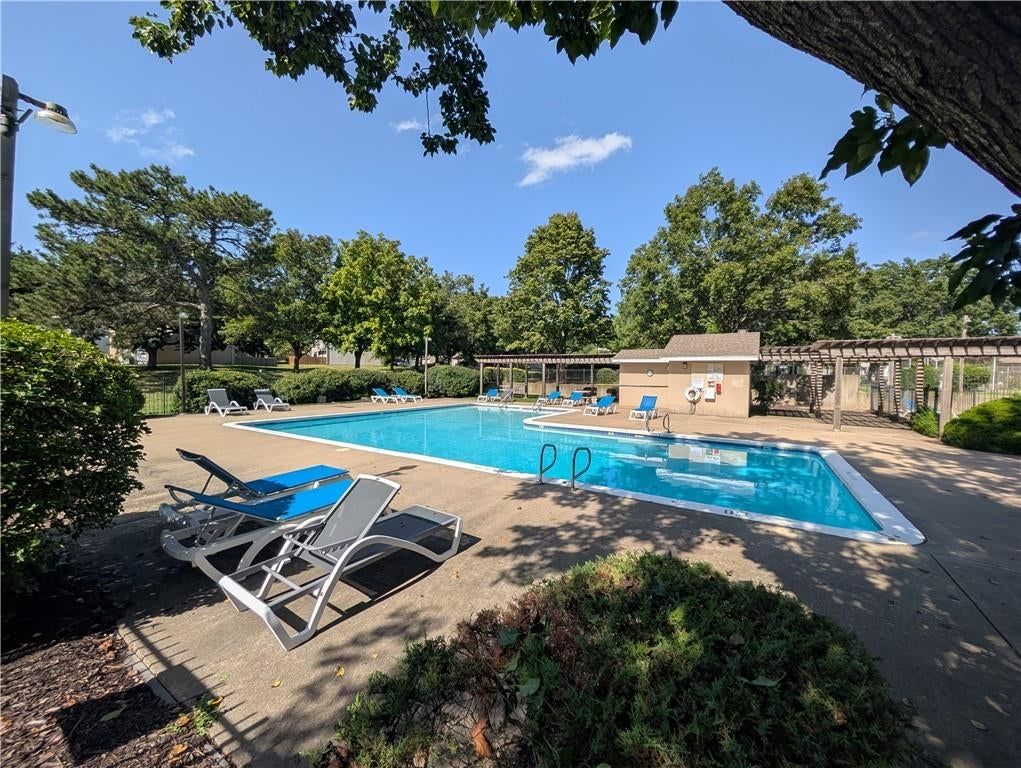 12836 W 108th Street — photo 36