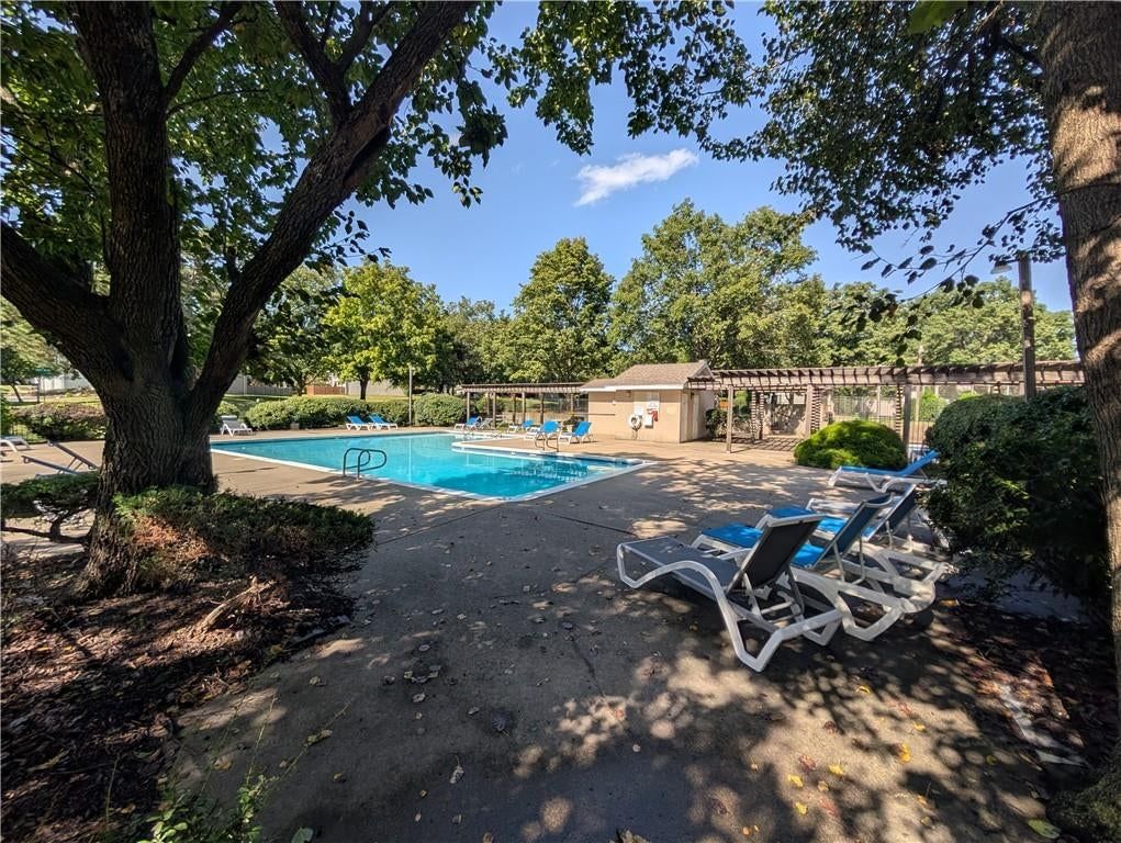 12836 W 108th Street — photo 37