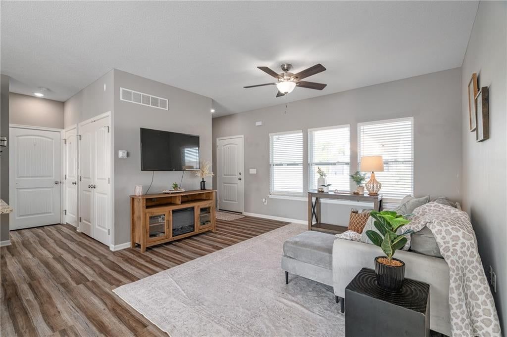 941 N Cottonwood Court — photo 10