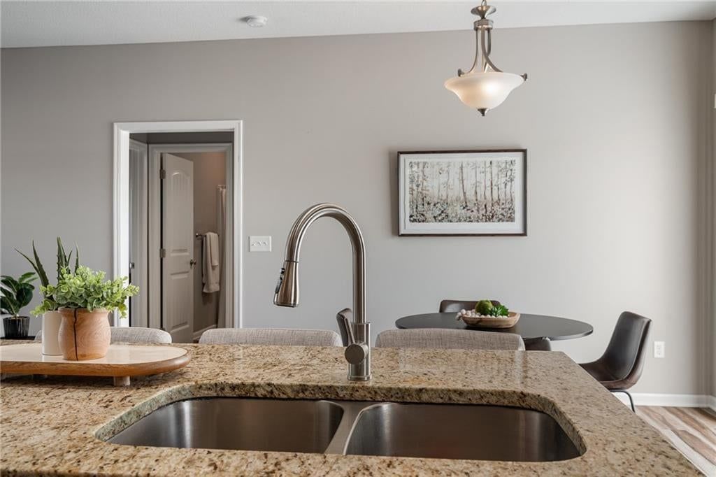 941 N Cottonwood Court — photo 17