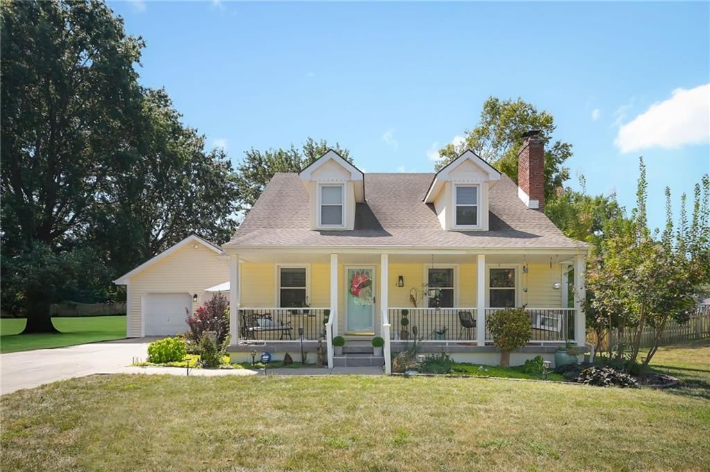 704 Raven Street — photo 2