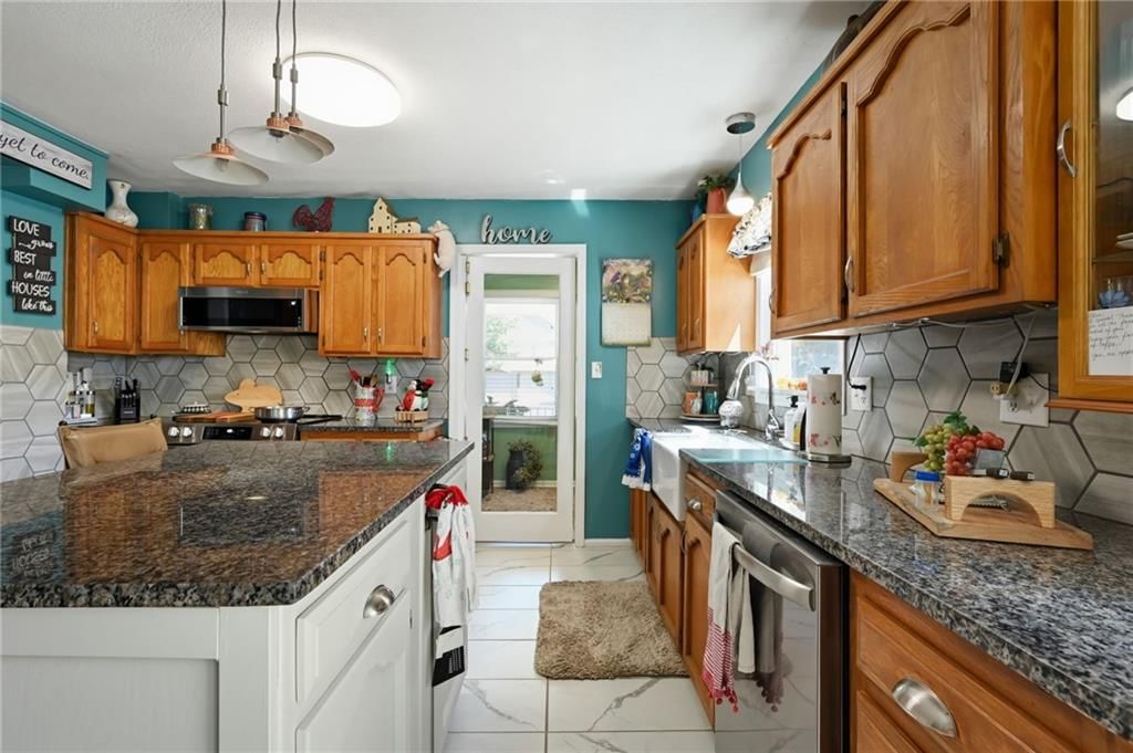 704 Raven Street — photo 12