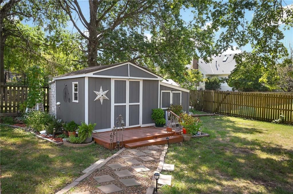 704 Raven Street — photo 30