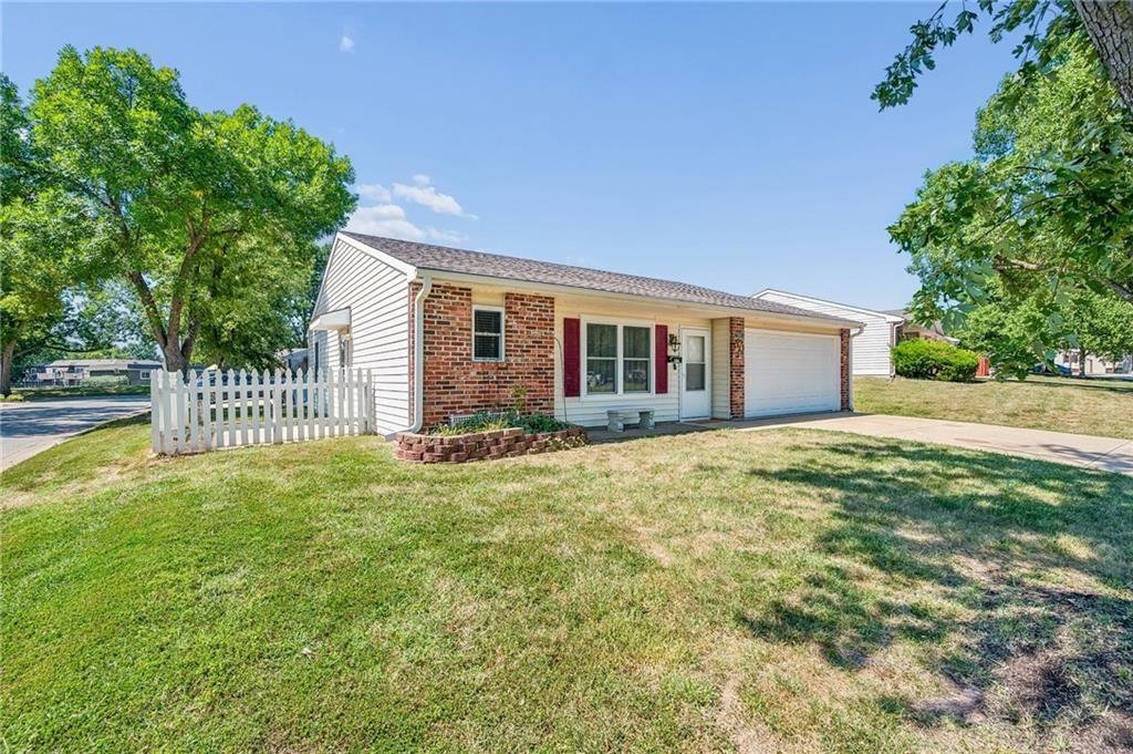 7841 Freeman Avenue — photo 3