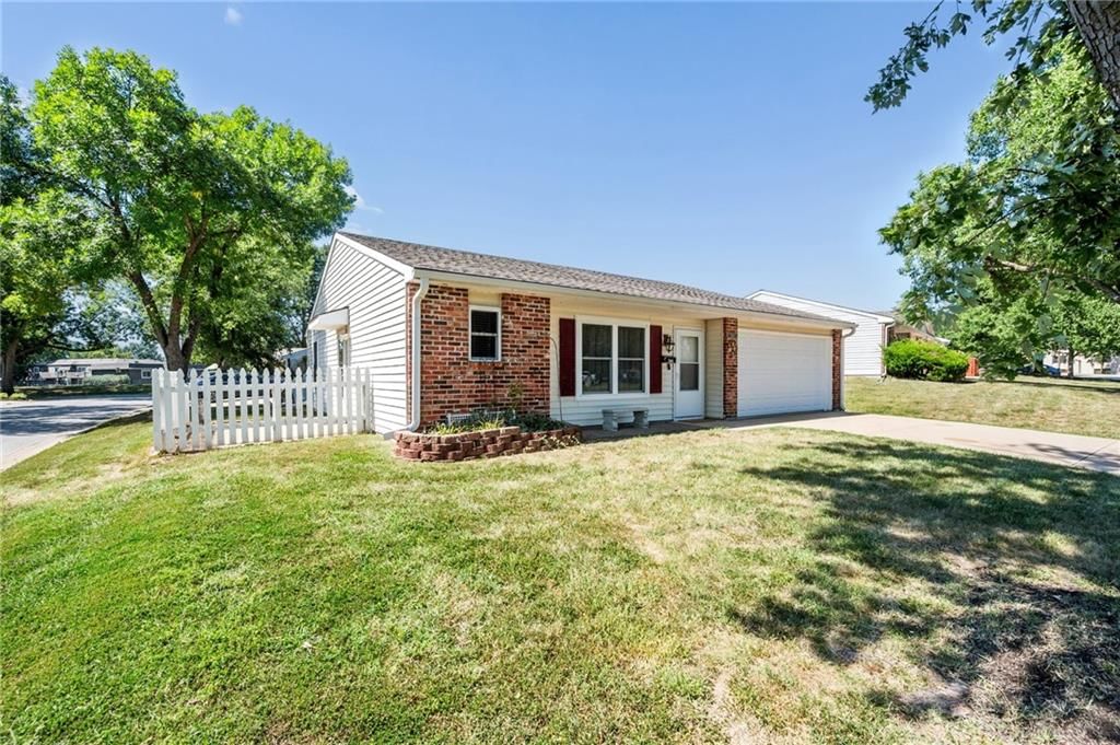 7841 Freeman Avenue — photo 4