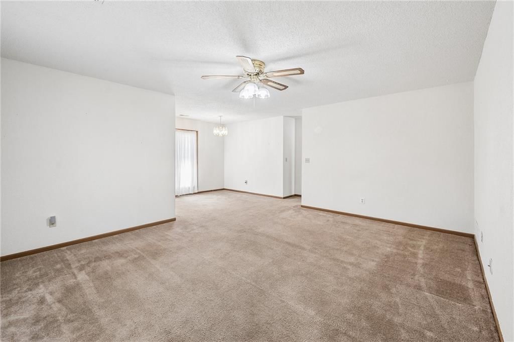 7841 Freeman Avenue — photo 6