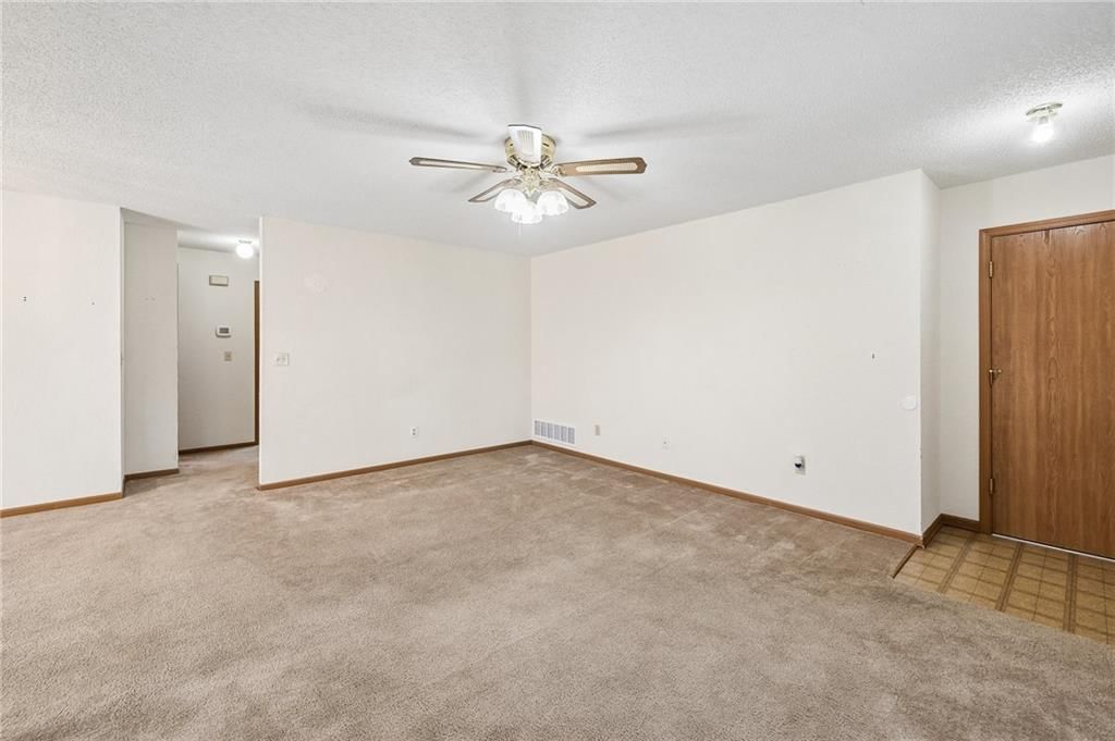 7841 Freeman Avenue — photo 9