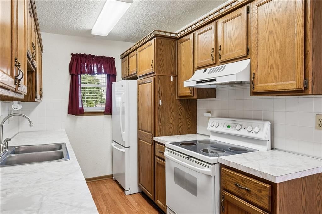 7841 Freeman Avenue — photo 11