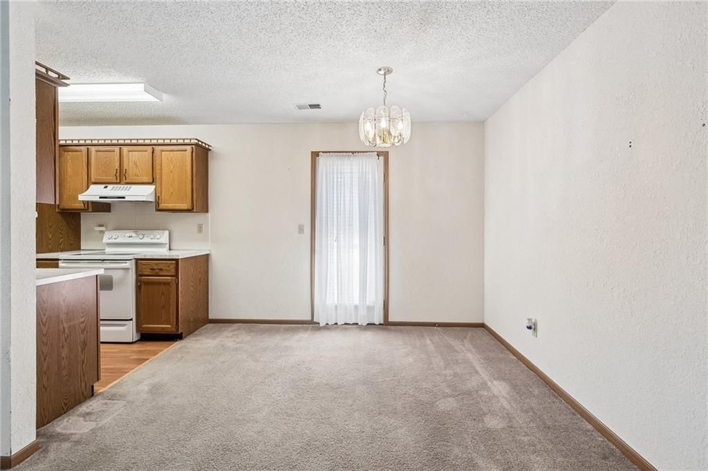 7841 Freeman Avenue — photo 15