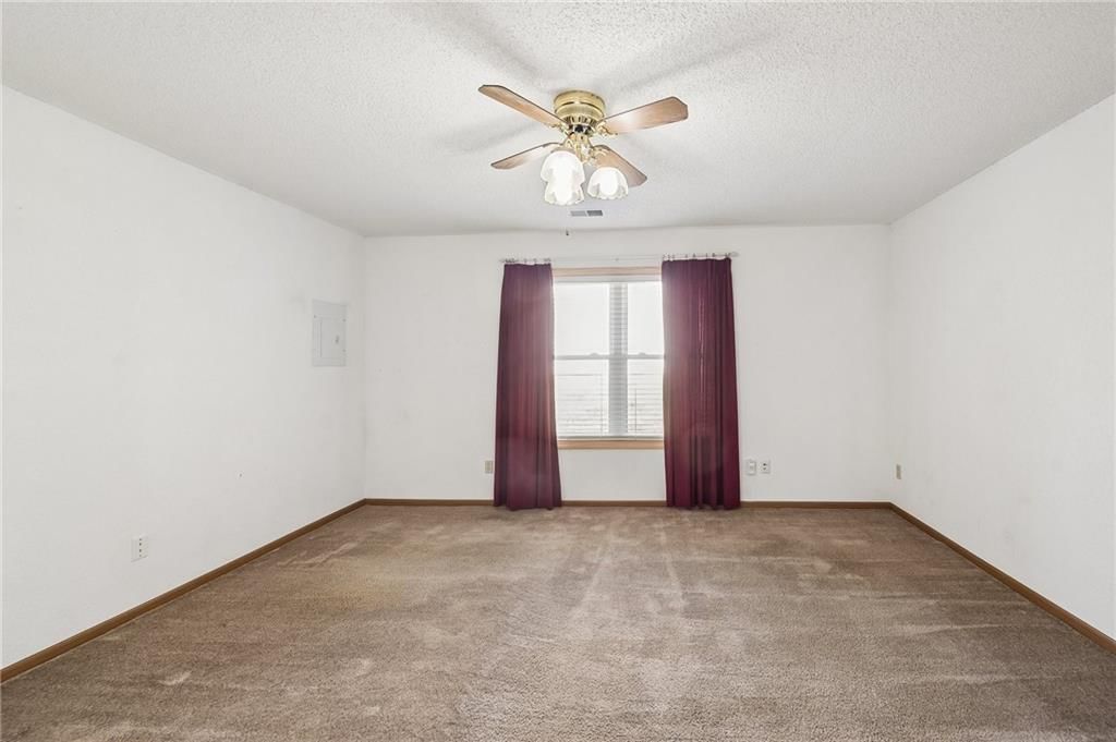 7841 Freeman Avenue — photo 21