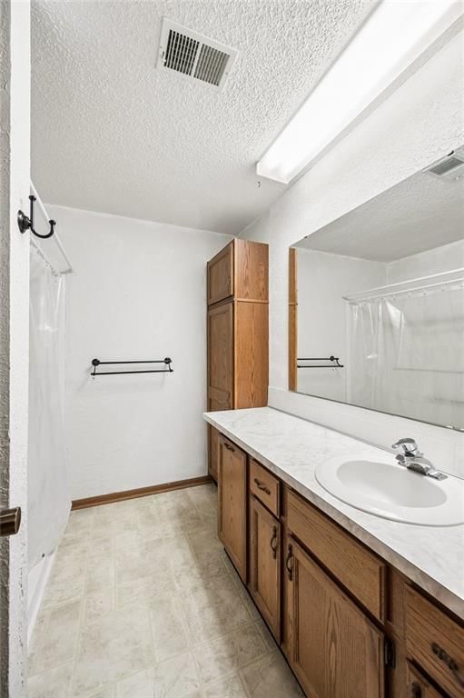 7841 Freeman Avenue — photo 24