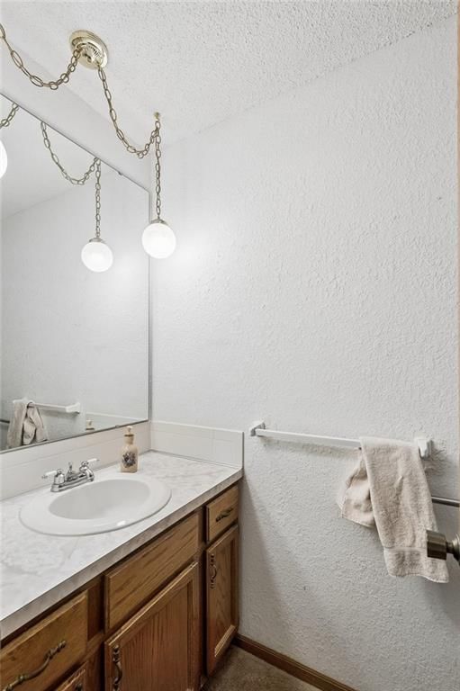 7841 Freeman Avenue — photo 27