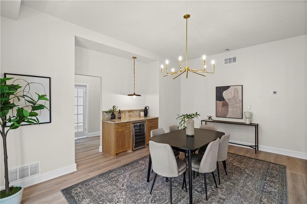 3530 Kenwood Avenue — photo 10