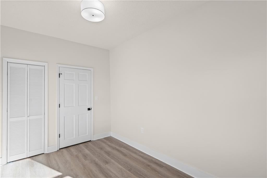 3530 Kenwood Avenue — photo 37