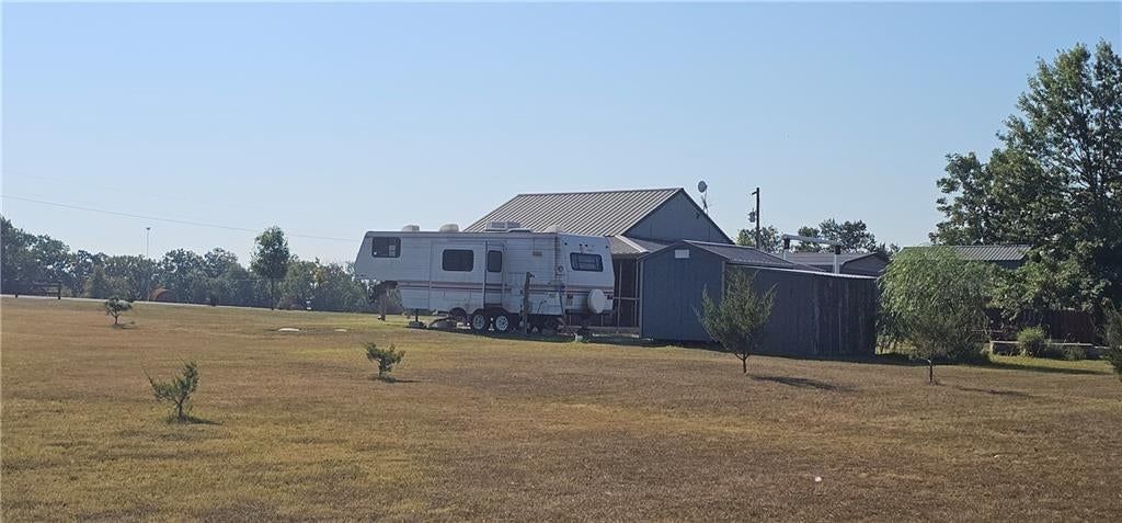 27307 SUNSET Drive — photo 4