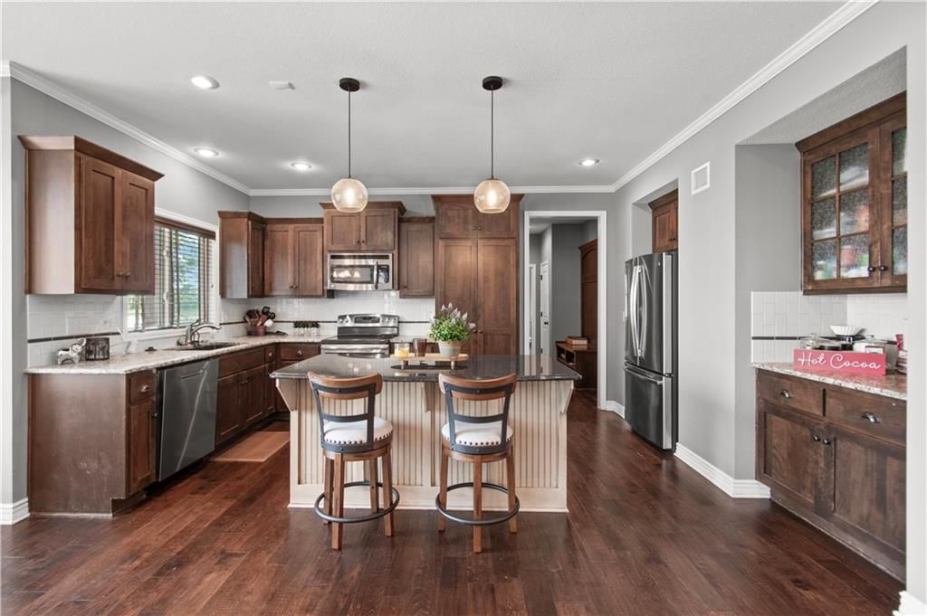 Photo 11 of 53 - 8808 SW 4TH Street, Blue Springs, MO 64064