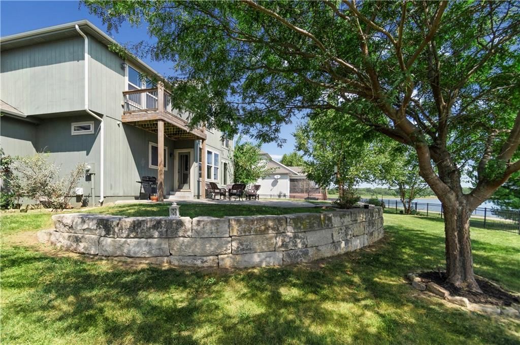 Photo 35 of 53 - 8808 SW 4TH Street, Blue Springs, MO 64064