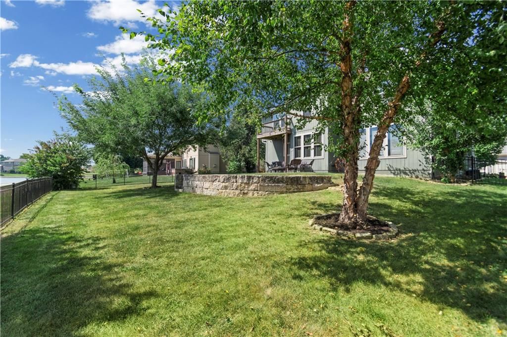 Photo 37 of 53 - 8808 SW 4TH Street, Blue Springs, MO 64064