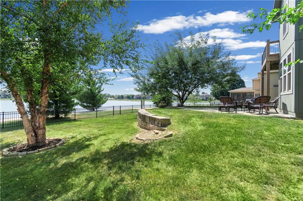 Photo 38 of 53 - 8808 SW 4TH Street, Blue Springs, MO 64064