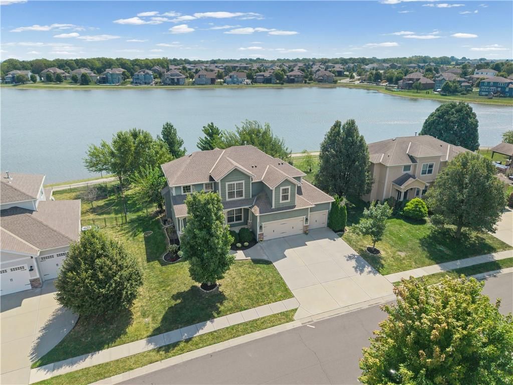 Photo 43 of 53 - 8808 SW 4TH Street, Blue Springs, MO 64064