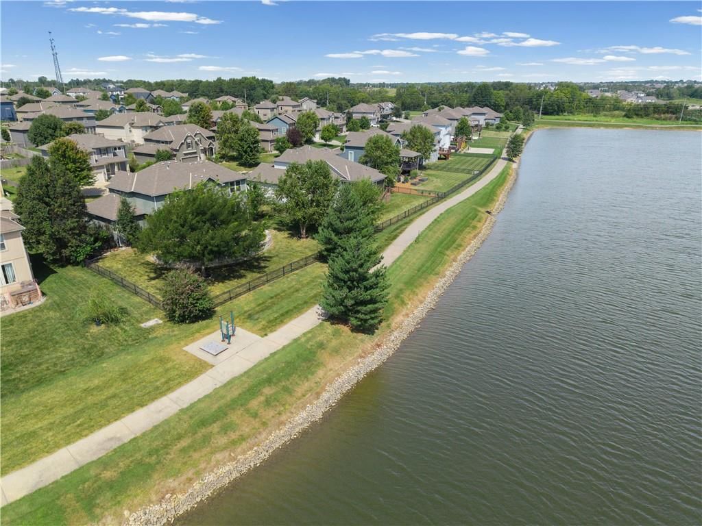 Photo 44 of 53 - 8808 SW 4TH Street, Blue Springs, MO 64064