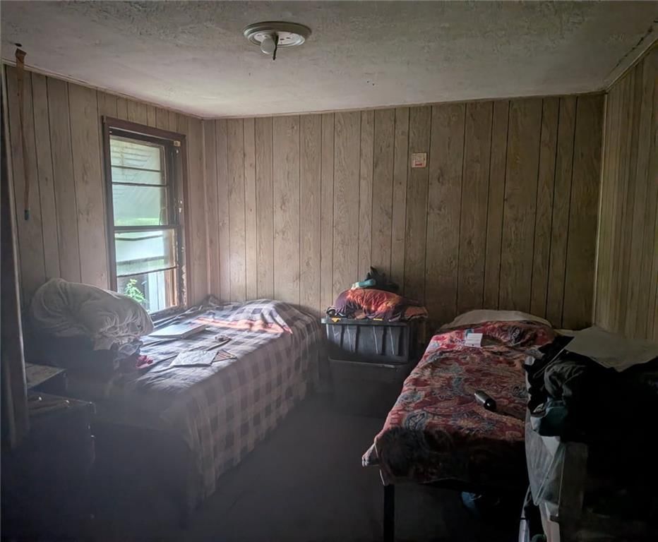 Photo 4 of 5, 6606 manchester Avenue, Kansas City, MO 64133
