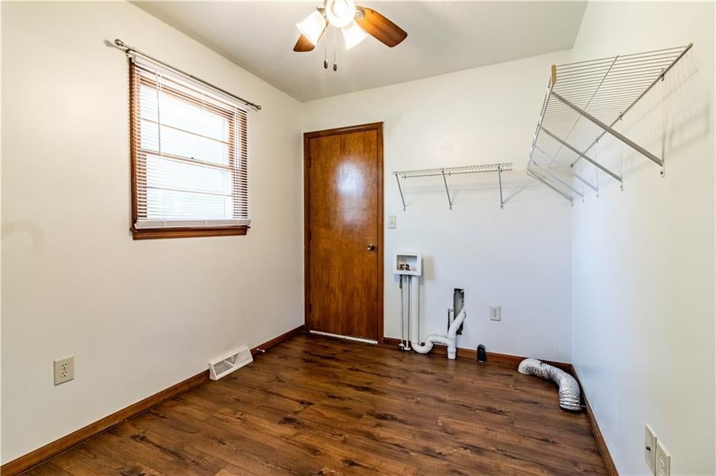 201-203 E Russell Avenue — photo 12