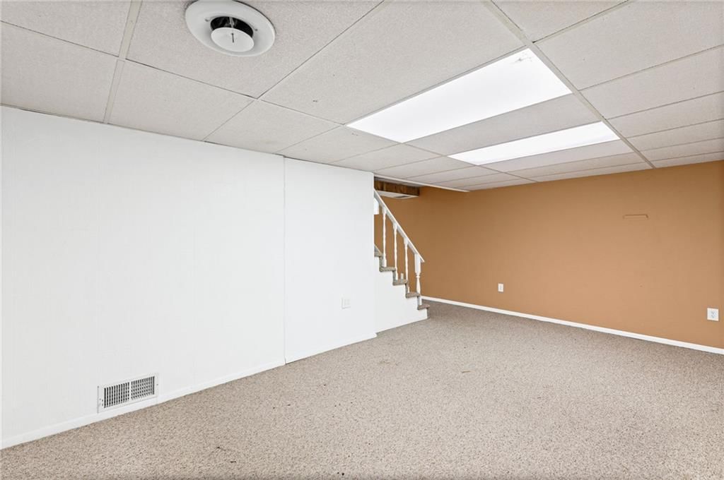 Photo 30 of 38 - 812 NE 113th Street, Kansas City, MO 64155