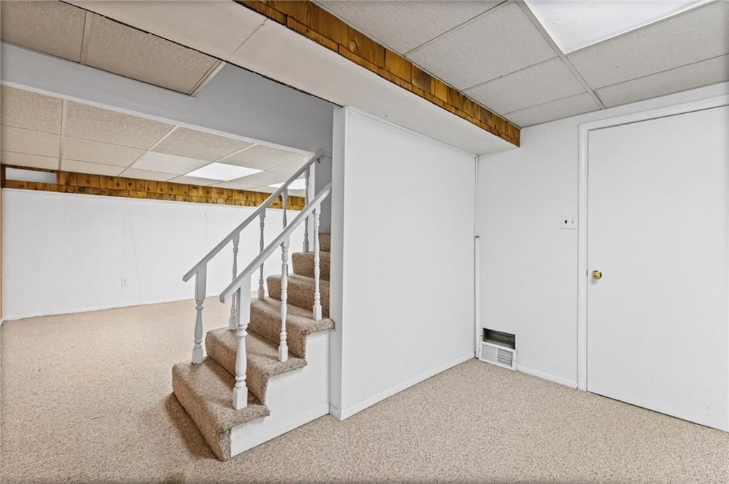 Photo 33 of 38 - 812 NE 113th Street, Kansas City, MO 64155