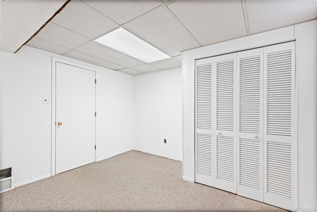 Photo 31 of 38 - 812 NE 113th Street, Kansas City, MO 64155