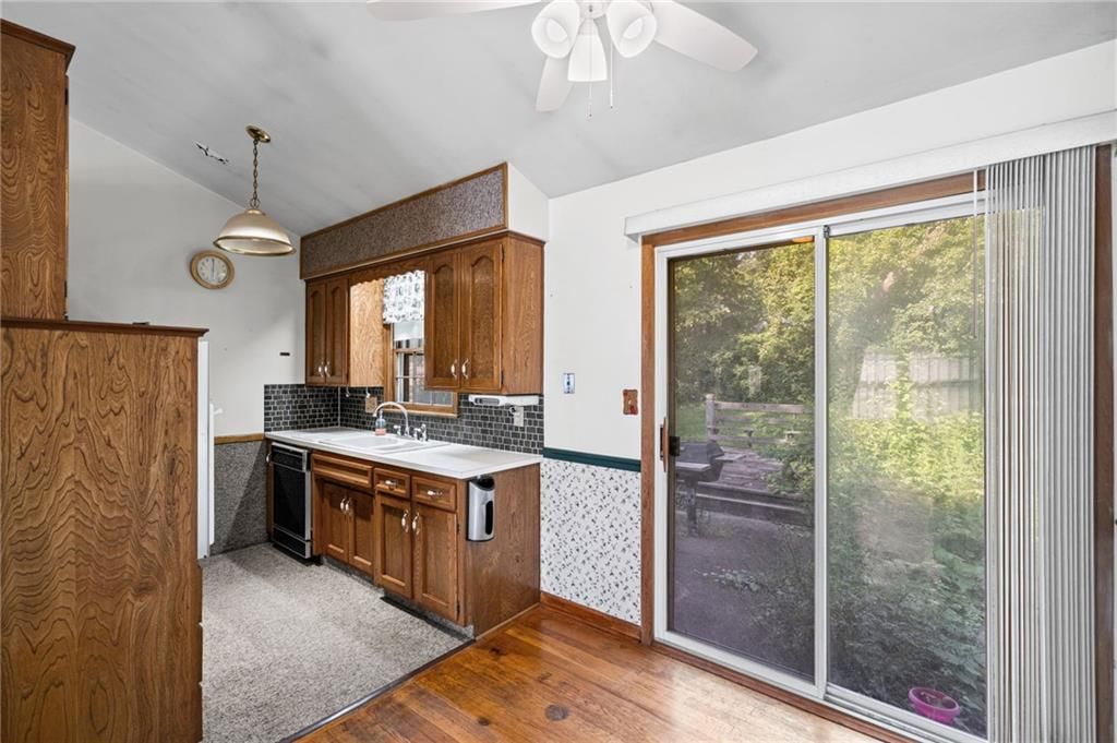 Photo 8 of 32, 7426 Stearns Street, Shawnee, KS 66203