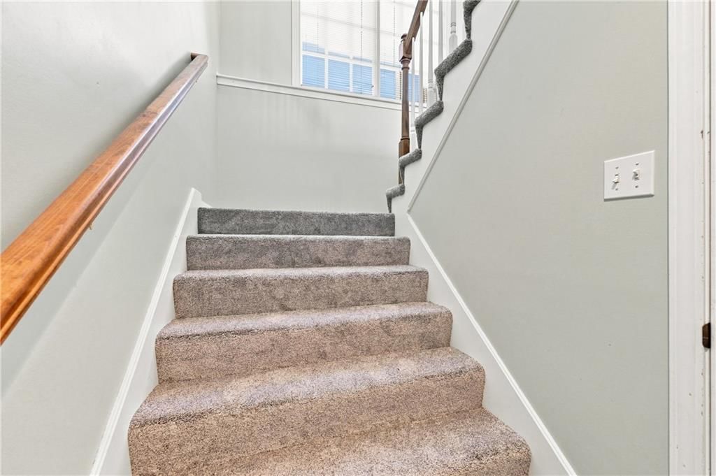 1403 NE Glenfield Court — photo 25